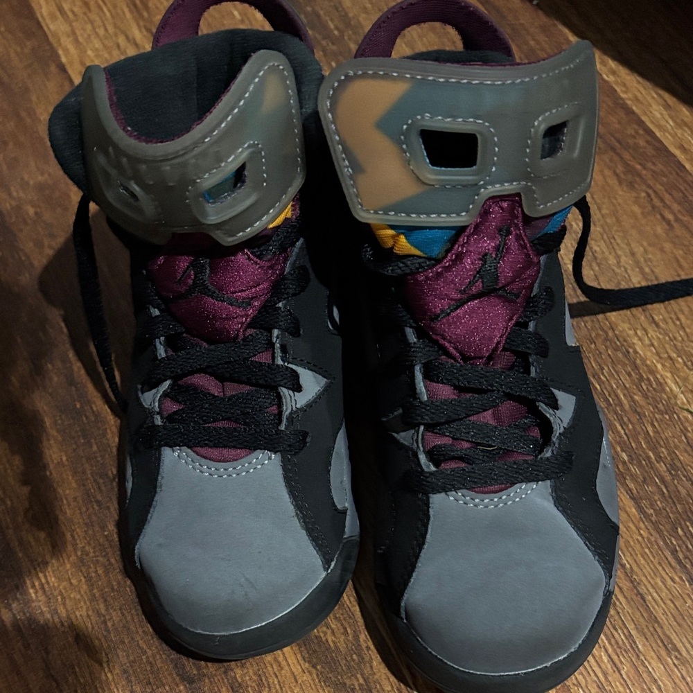 Kids' Black and Gray Sneakers Jordans